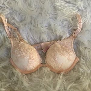 NWT Lace rose gold push up bra